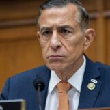 La retraite de Darrell Issa ouvre la course à la Chambre des représentants queer dans la région de Palm Springs