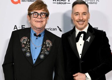 David Furnish sur la paternité, la recherche sur le SIDA et la vie avec Elton John : « Nous sommes incroyablement chanceux »