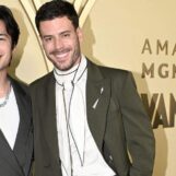 Les stars de Heated Rivalry, Hudson Williams et François Arnaud, abordent le fandom toxique dans une déclaration commune