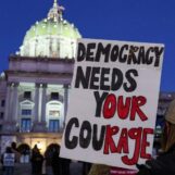 Les législateurs de Pennsylvanie font avancer les protections LGBTQ+ malgré les objections du GOP