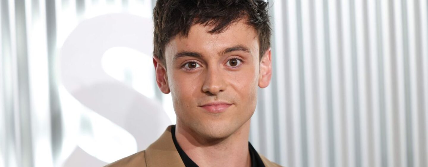 Tom Daley laisse peu de place à l'imagination dans une nouvelle vidéo torride de gym