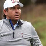 Les républicains de Floride adoptent un projet de loi autorisant Ron DeSantis à évincer les responsables locaux qui soutiennent la fierté LGBTQ+