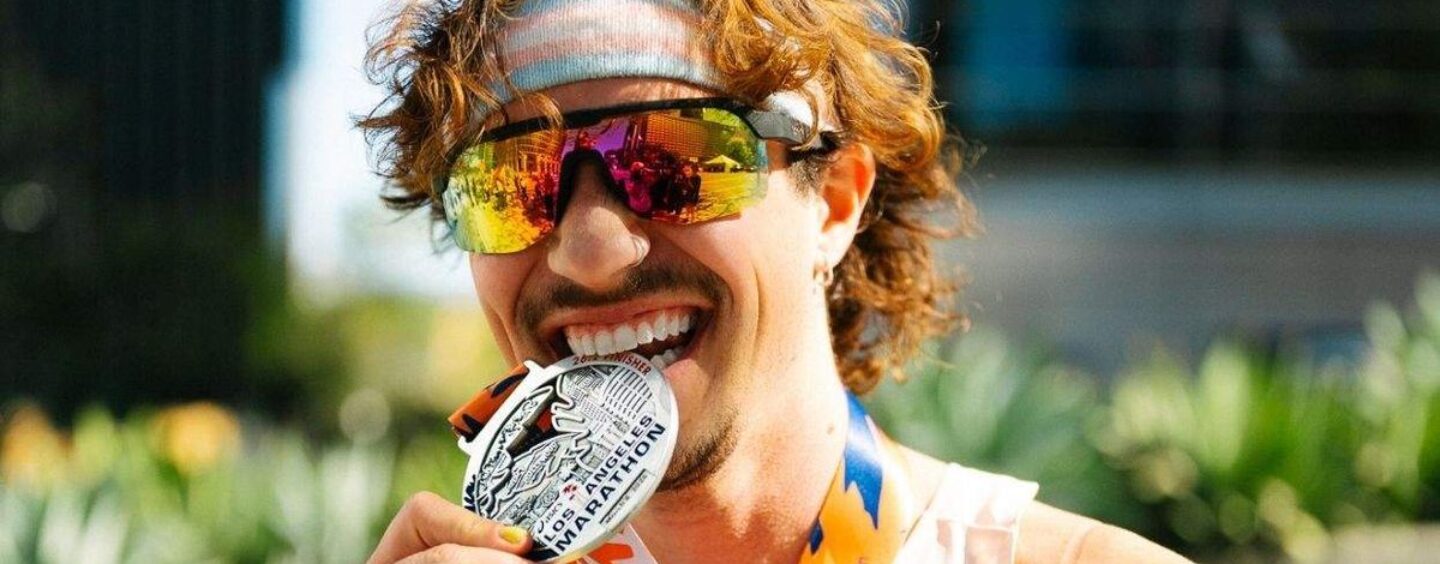 Le champion non binaire du marathon de Los Angeles ne reçoit aucun prix en argent