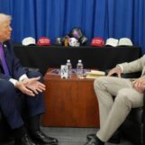 Trump affirme que l'Iran expulse les homosexuels des immeubles après avoir tenté d'y expulser des couples de même sexe