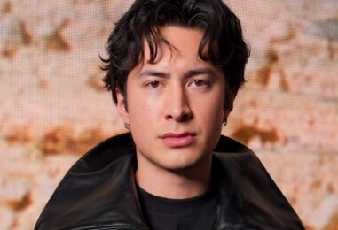 Chaque fois qu'Hudson Williams a donné aux fans de Heated Rivalry exactement ce qu'ils voulaient aux Oscars