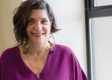 Comment une enseignante et ses élèves apportent l'égalité queer sur Wikipédia