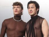 Connor Storrie et Hudson Williams portent des chemises sexy en maille à la soirée des Oscars de Vanity Fair