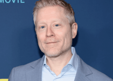 Anthony Rapp parle d'un retour sur scène « très intime » dans le 30e anniversaire de Touch and Rent
