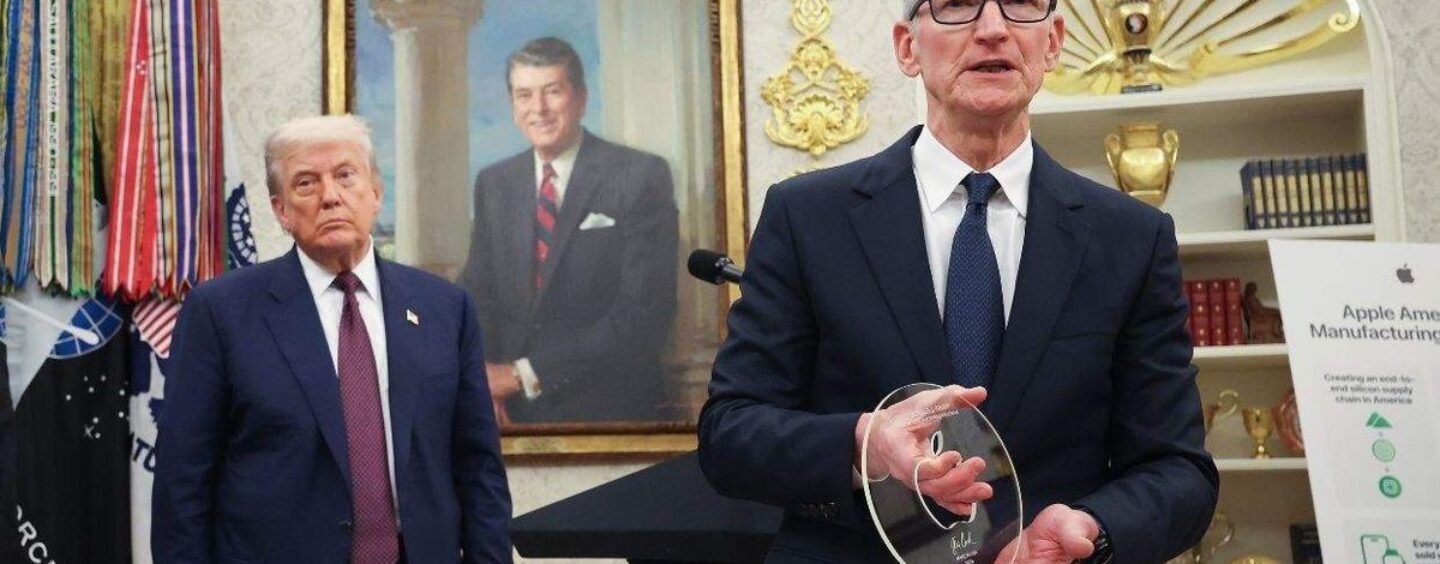 Tim Cook, le copain de Donald Trump, jure qu'il n'est « pas un homme politique »