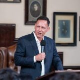 « L'agent du chaos » Peter Thiel donne une conférence sur l'Antéchrist aux portes du Vatican