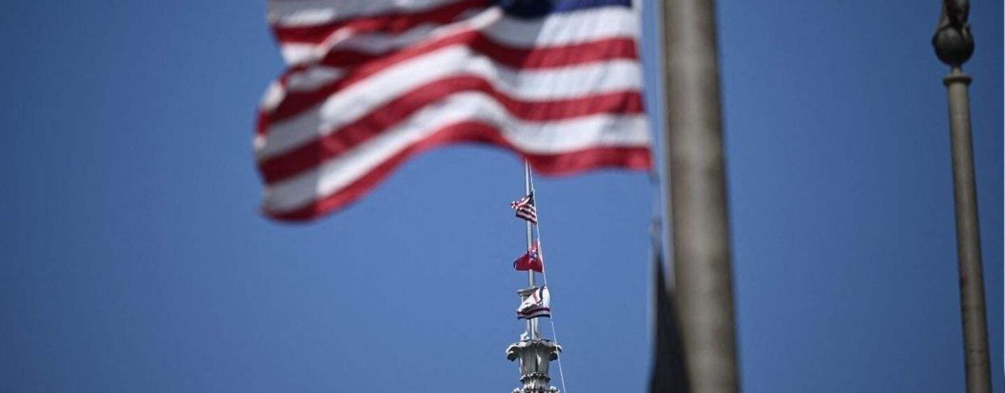 Les républicains du Tennessee avancent un projet de loi ciblant ce que les étudiants peuvent appeler des éducateurs transgenres