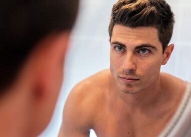 Comment Ozempic affecte l'image corporelle des hommes homosexuels et leur capacité à atteindre le fond