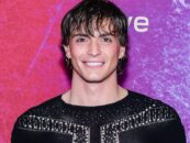 Kaden Connors de Heated Rivalry transpire dans un nouveau selfie sexy au gymnase