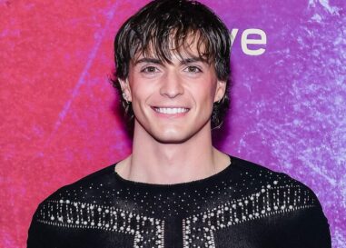 Kaden Connors de Heated Rivalry transpire dans un nouveau selfie sexy au gymnase