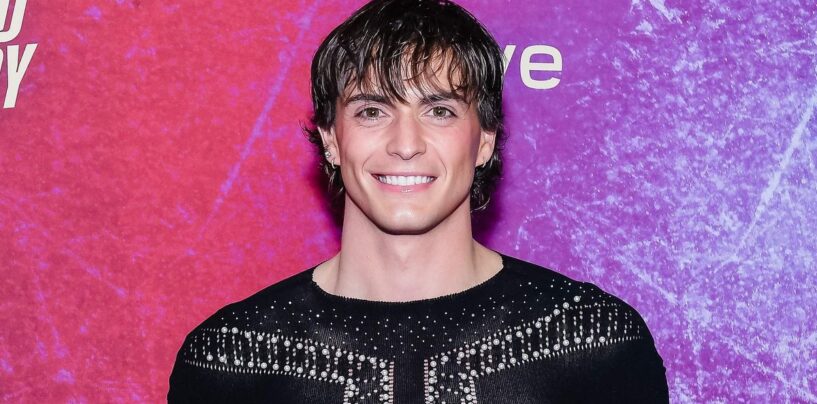 Kaden Connors de Heated Rivalry transpire dans un nouveau selfie sexy au gymnase