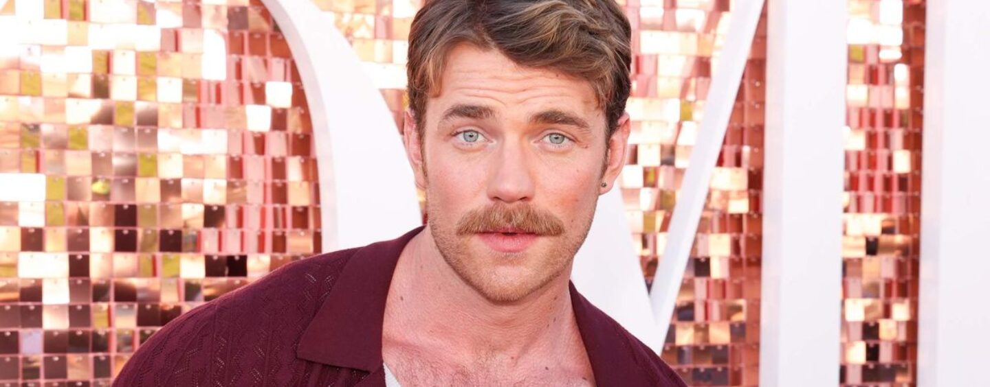 Zane Phillips se dévoile dans ses derniers rôles torrides à la télévision