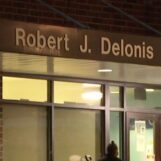 Une femme transgenre poursuit un refuge pour sans-abri du Michigan pour harcèlement au travail