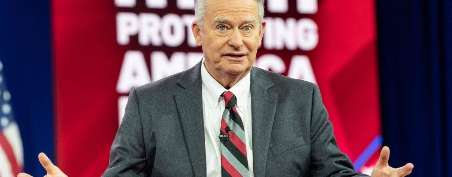 Les républicains du Sénat de l'Idaho envoient au gouverneur un projet de loi anti-transgenre sur les toilettes, assorti de sanctions pénales