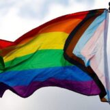 Les républicains de l'Idaho avancent un projet de loi visant à imposer de lourdes amendes aux villes arborant des drapeaux de la fierté