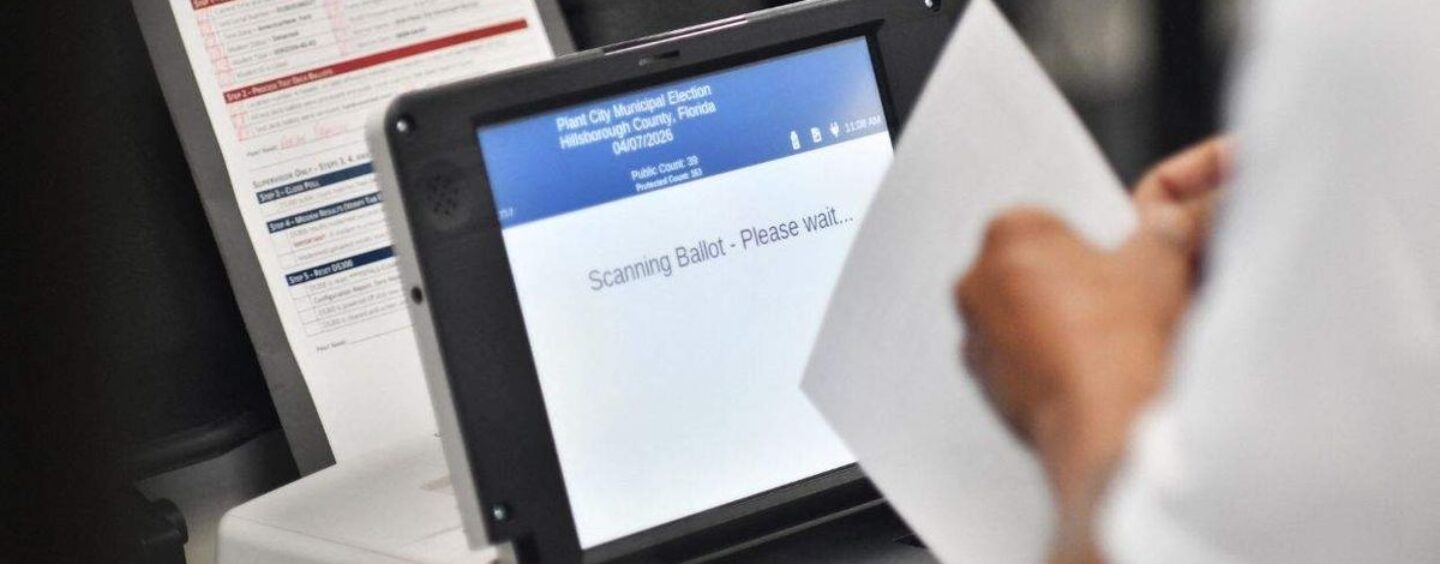 Des dizaines de candidats LGBTQ+ viennent de recevoir un coup de pouce majeur pour 2026