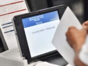 Des dizaines de candidats LGBTQ+ viennent de recevoir un coup de pouce majeur pour 2026