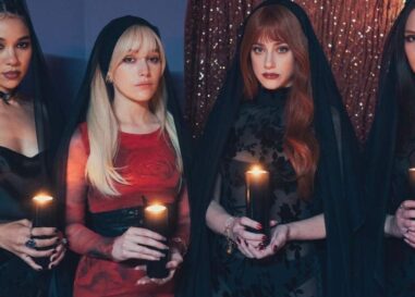 Forbidden Fruits est le fantasme de pouvoir désordonné et saphique que nous attendions