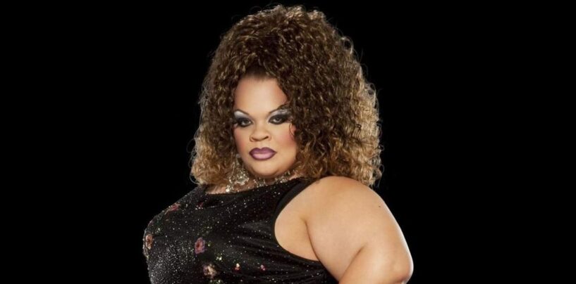 Stacy Layne Matthews de Drag Race demande de l'aide après que sa mère l'ait expulsée