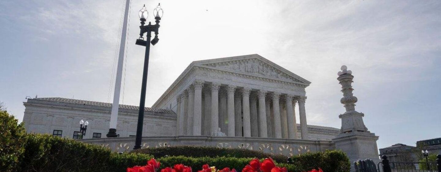 La Cour suprême vient de donner à la thérapie de conversion un nouveau permis pour la violence