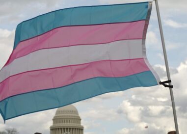 Pornhub révèle la tranche d'âge qui regarde étonnamment le plus de contenu trans pour adultes