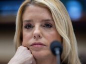 Le haut démocrate de la surveillance déclare que l'AG Pam Bondi « doit répondre » des dossiers Epstein