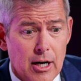 Pete Buttigieg met en lumière les préoccupations éthiques concernant le secrétaire aux Transports de Trump, Sean Duffy