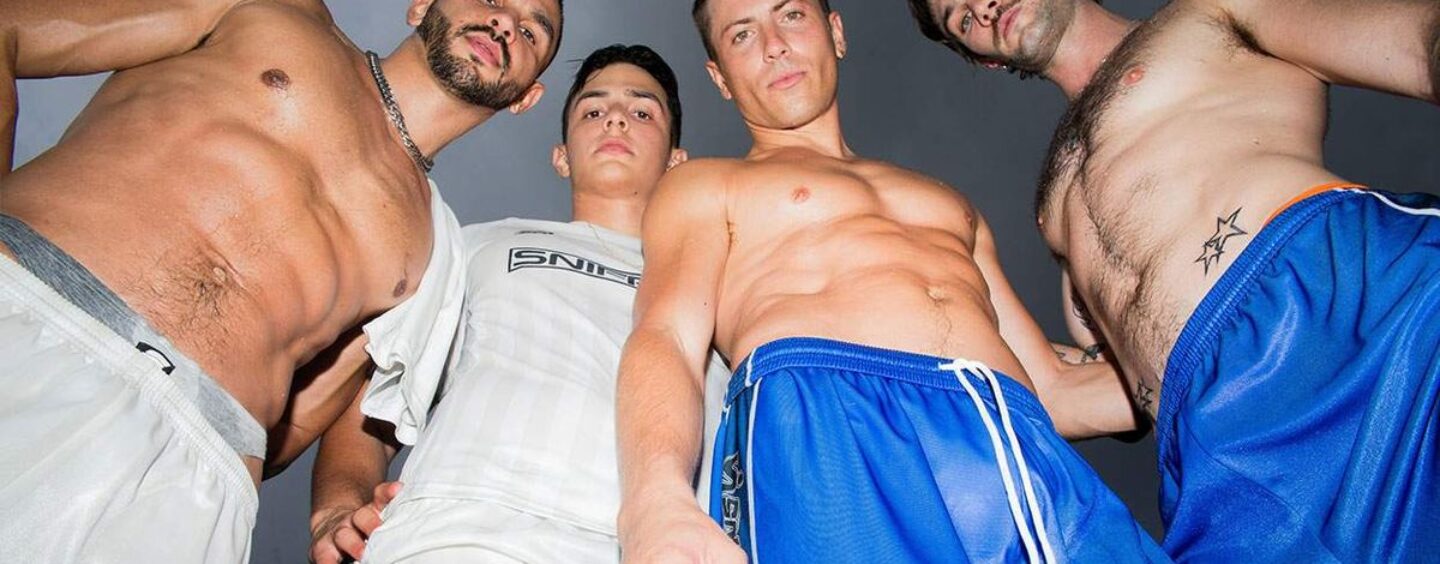 35 clichés moites et sexy du nouvel équipement de football Sniffies