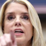 Au cours de son court mandat en tant que procureur général de Trump, Pam Bondi a terrorisé les Américains LGBTQ+
