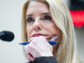 Pam Bondi, bientôt évincée, poursuit le Minnesota pour avoir laissé des athlètes trans participer à des sports scolaires