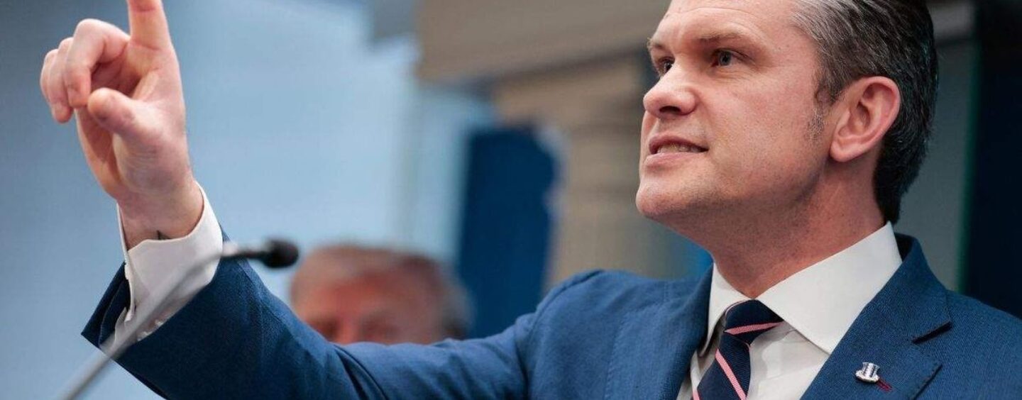 Hegseth compare le sauvetage de l’Iran à une résurrection alors que Trump menace de frapper les infrastructures civiles