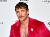 Zane Phillips montre ses muscles juteux dans The Comeback