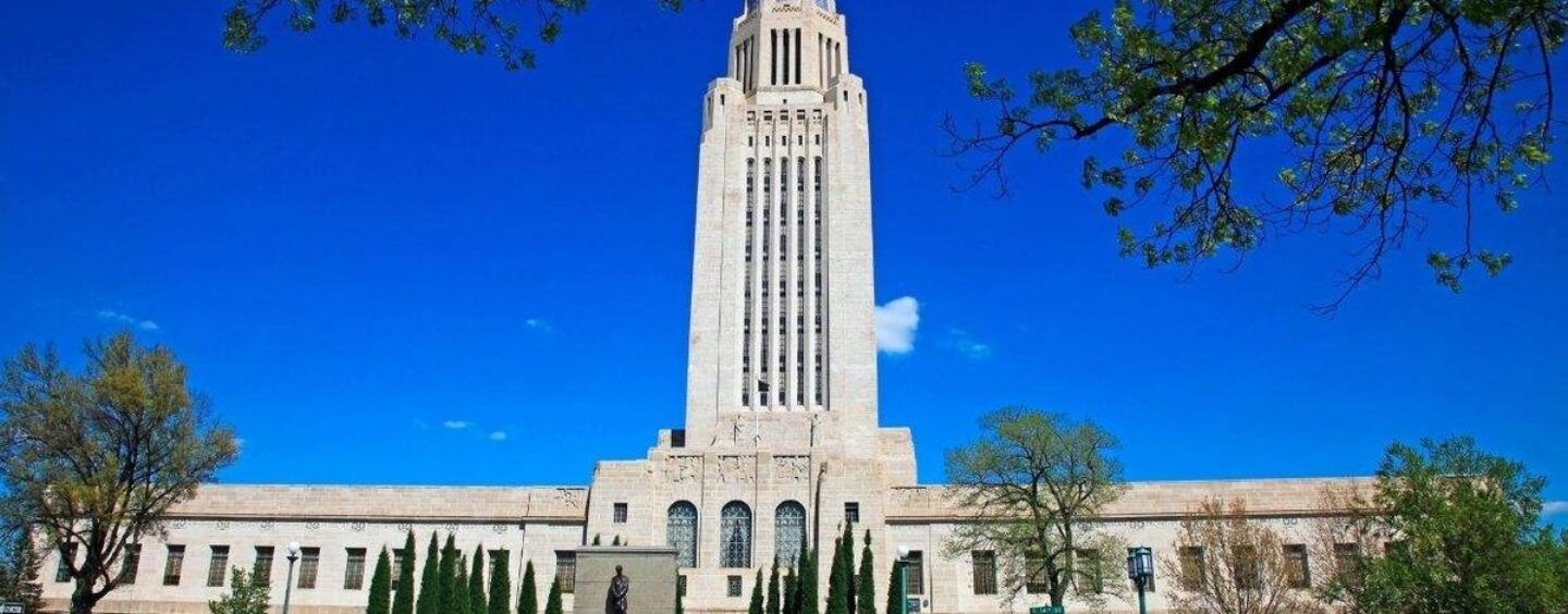 Le législateur du Nebraska échoue une fois de plus à relancer les projets de loi anti-trans après des tentatives répétées