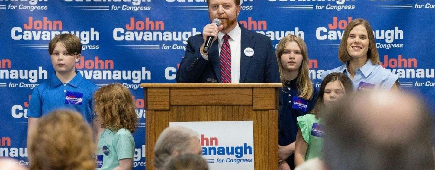 Comment la victoire d'un démocrate au Nebraska pourrait effacer le « point bleu » et nuire aux droits LGBTQ+