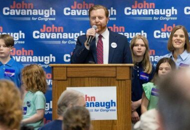 Comment la victoire d'un démocrate au Nebraska pourrait effacer le « point bleu » et nuire aux droits LGBTQ+