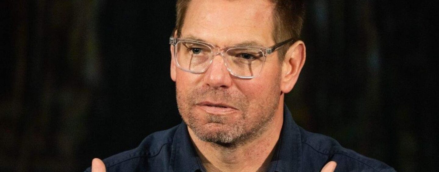 La candidature d'Eric Swalwell au poste de gouverneur s'effondre alors que les principaux démocrates se retournent contre lui