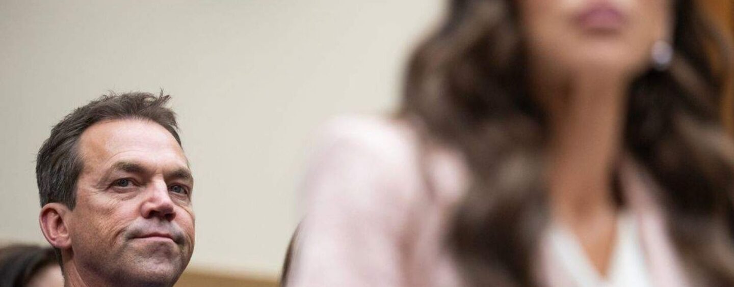 La nouvelle bombe de Bryon Noem met la politique anti-trans de Kristi Noem sous le feu des projecteurs