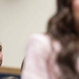 La nouvelle bombe de Bryon Noem met la politique anti-trans de Kristi Noem sous le feu des projecteurs