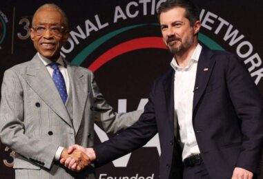 Pete Buttigieg fait allusion à la présidentielle de 2028 : « Gardez-moi un siège »