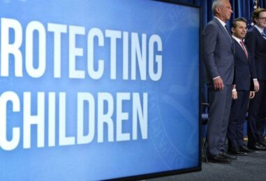 Le plus grand système pédiatrique du Minnesota relance les soins d'affirmation de genre pour les mineurs trans