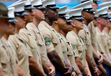 L’administration Trump paie les troupes trans pour qu’elles ne travaillent pas