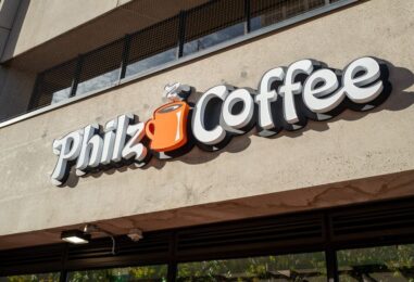 La chaîne de cafés californienne Philz Coffee ordonne le retrait des drapeaux de la fierté des magasins. ça ne va pas bien