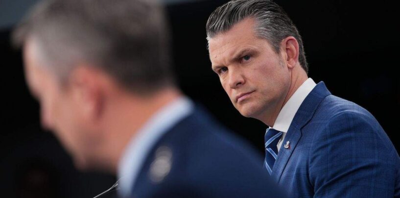 Le Pentagone de Pete Hegseth a commencé à expulser les troupes trans de l'armée, selon le DOJ