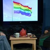 Depuis 26 ans, une drag queen de l'Ohio anime une émission de télévision locale. Une proposition d'interdiction du dragage pourrait y mettre fin