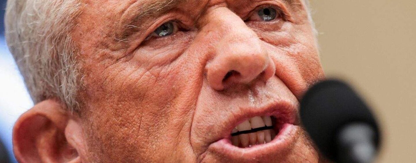 Un juge fédéral dénonce le « manque de sérieux » de RFK Jr. et affirme que la politique anti-trans a montré sa « cruauté »