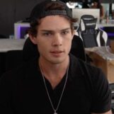 Alors que lookmaxxing augmente, son plus grand influenceur atterrit à l'hôpital